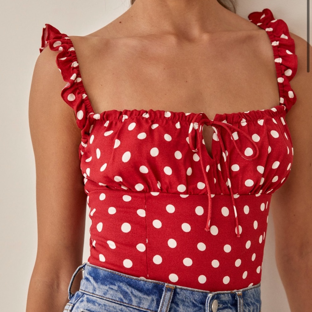 Reformation Cortese Top Campari Size 10 - Large